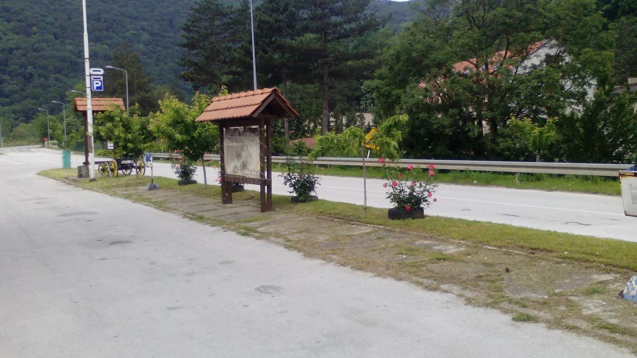 Sobe Za Izdavanje Blef Ovcar Banja Dış mekan fotoğraf